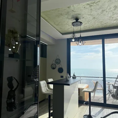 Seaside-suite Appartamento Durrës